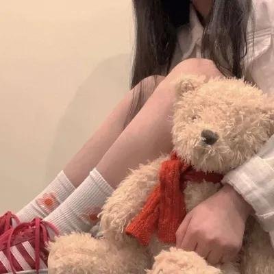 帐棚顶上的马戏团艺人